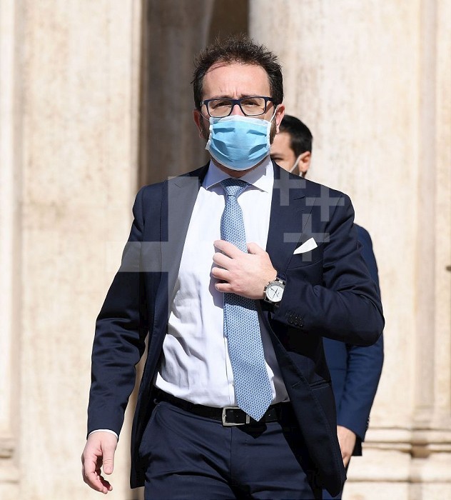 (200430) -- ROME, April 30, 2020 (Xinhua) -- Italian Justice Minister Alfonso Bonafede wearing a face mask arrives at the parliament in Rome, Italy, April 30, 2020. Italy on Thursday recorded the highest daily number of coronavirus recoveries since the emergency started in late February, the country’s Civil Protection Department said. The death toll on Thursday was 285, bringing the total to 27,967 in the country. The new infections on the day were 1,872, bringing the total number of cases, combining infections, fatalities and recoveries, in Italy to 205,463. (Photo by Alberto Lingria/Xinhua) Xinhua News Agency / eyevine  Contact eyevine for more information about using this image: T: +44 (0) 20 8709 8709 E: info@eyevine.com http://www.eyevine.com . ITALY-ROME-COVID-19-RECOVERY