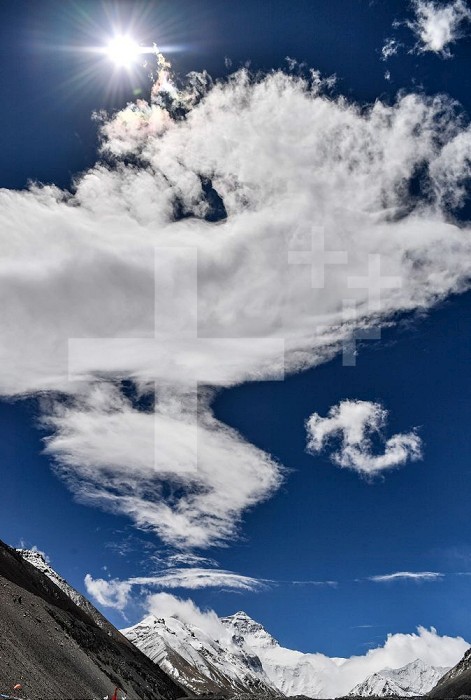 (200518) -- MOUNT QOMOLANGMA BASE CAMP, May 18, 2020 (Xinhua) -- Photo taken on May 4, 2020 shows that clouds swirl around the Mount Qomolangma. (Xinhua/Jigme Dorje). (InTibet)CHINA-TIBET-MOUNT QOMOLANGMA-VIEWS (CN)
