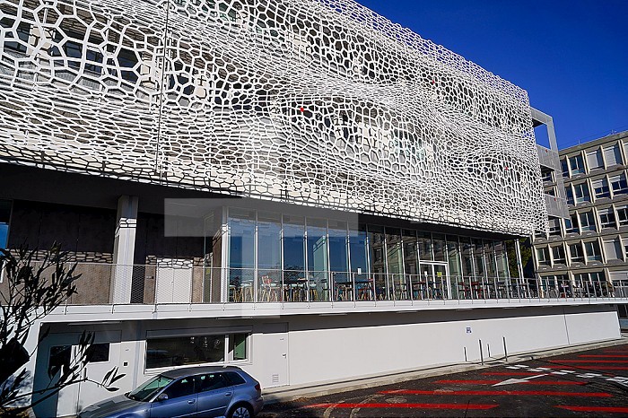 New building of the Faculty of Medicine of Nimes designed by the architect Nicolas C. Guillot.