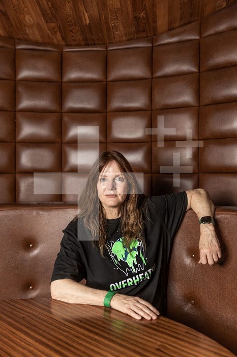 London, England, Uk, 10 june 2022 - Portrait of Maggie Baird, actress, founder of Support + Feed and mother of musicians Billie Eilish & Finneas O’Connel, during Overheated. Overheated is a climate-focused event launched by Pop singer Billie Eilish that took place at Indigo at The O2 on the first day of Billie Eilish 6 London shows.. Overheated event