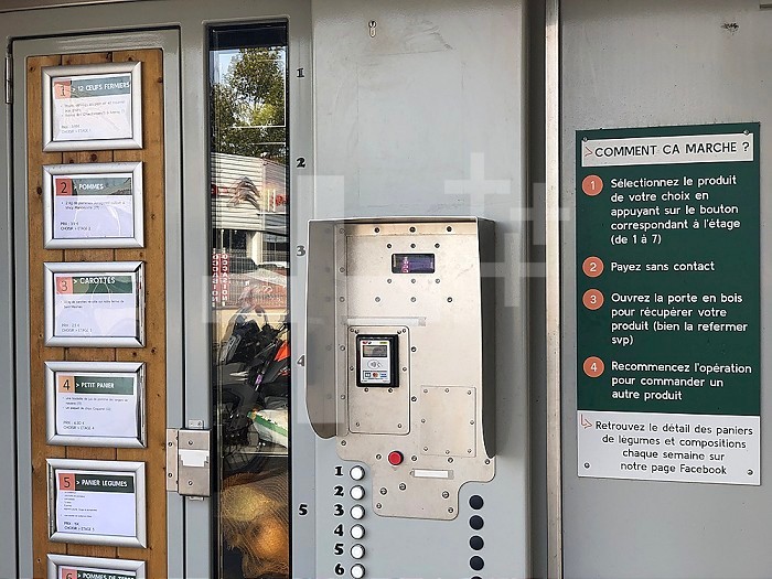 Rural vending machine in Hauts-de-France