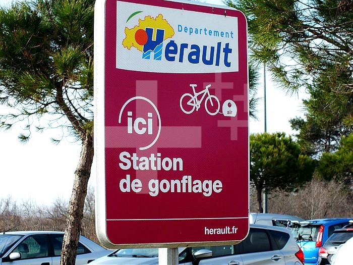 Bike inflation station (34).
