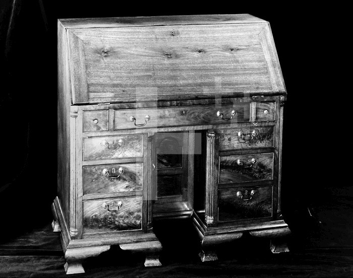 FRANKLIN: DESK, 18th CENTURY. /nDesk owned by Benjamin Franklin, 18th century.